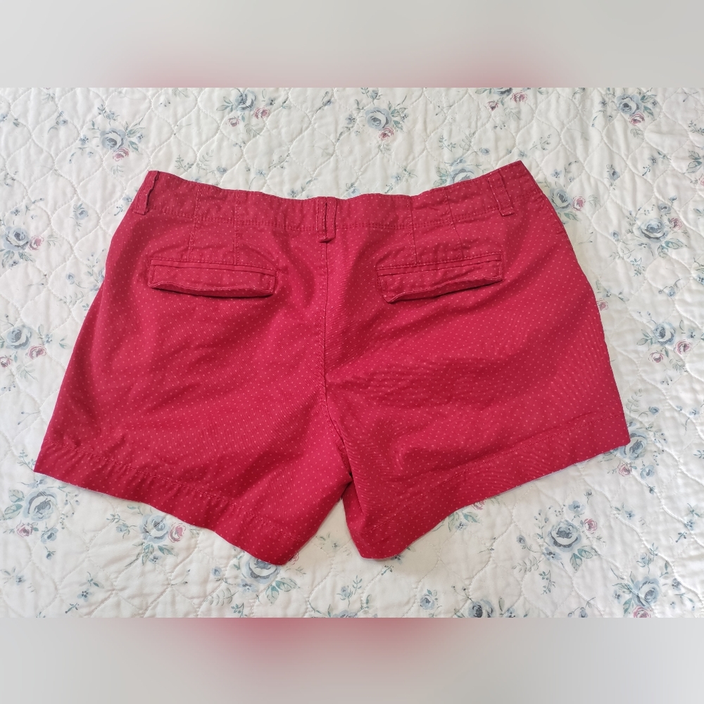Old Navy shorts - Picture 2 of 3